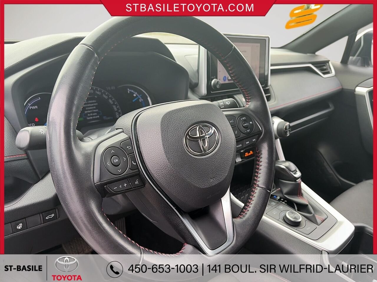 TOYOTA RAV4 PRIME 2023 Blanc Saint-Basile-le-Grand - photo #13