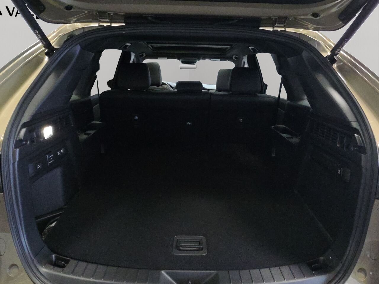 Mazda CX-90 hybride léger GT-P TI 2026 Quartz platine métallisé Val-David - photo #32