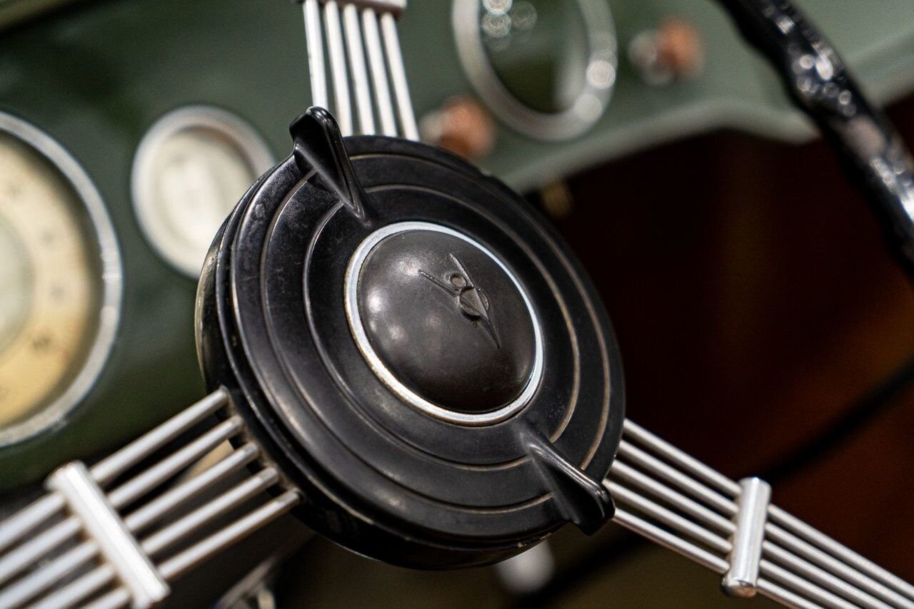 Ford Model 48 Phaeton PRIX EN USD | Beautifully presented in original condition 1936 Vert Montréal - photo #84