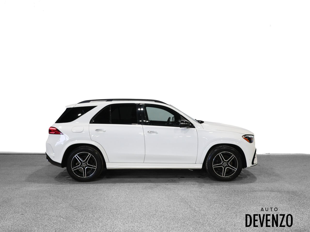 Mercedes-Benz GLE 2024 Blanc Saint-Eustache - photo #1