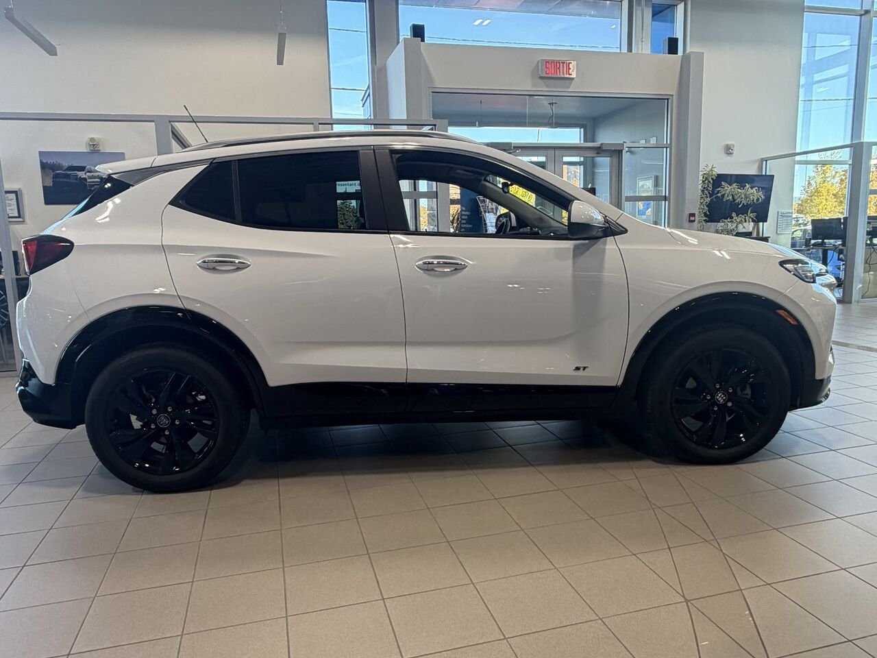 BUICK ENCORE GX SPORT TOURING Tourisme sport 4 portes TI 2025 Blanc Gatineau - photo #15