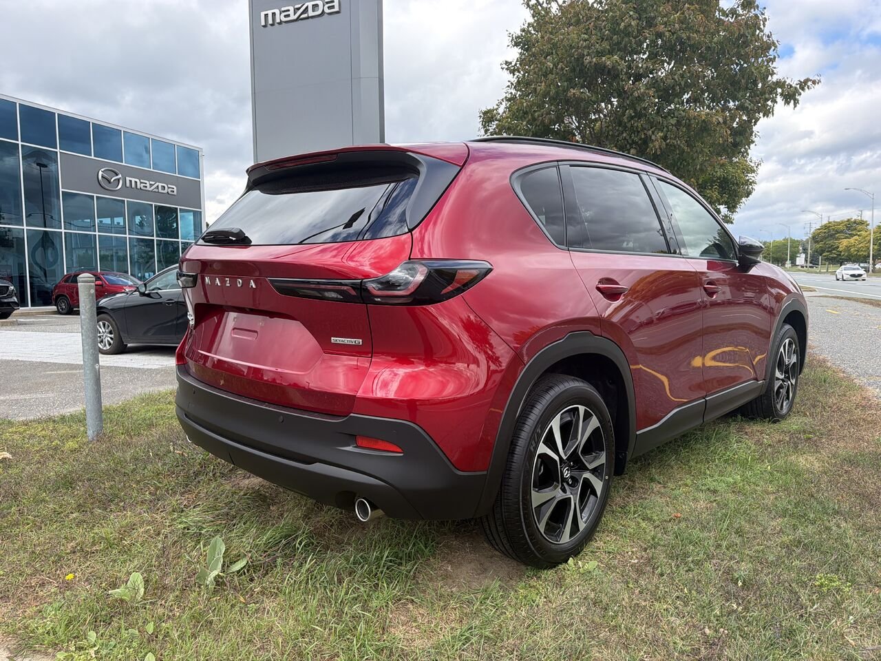 MAZDA CX-5 2026 Rouge vibrant cristal métallisé Ste-Marie - photo #3