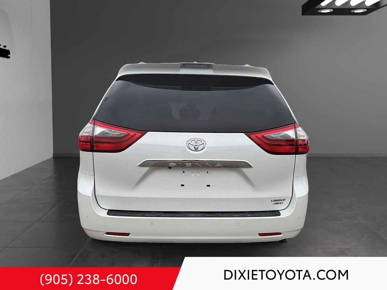 2020 Toyota Sienna LIMITED AWD / CLEAN CARFAX / HEATED SEATS / MOONROOF / ALLOY WHEELS / REAR DVD PLAYER White Mississauga - photo #4