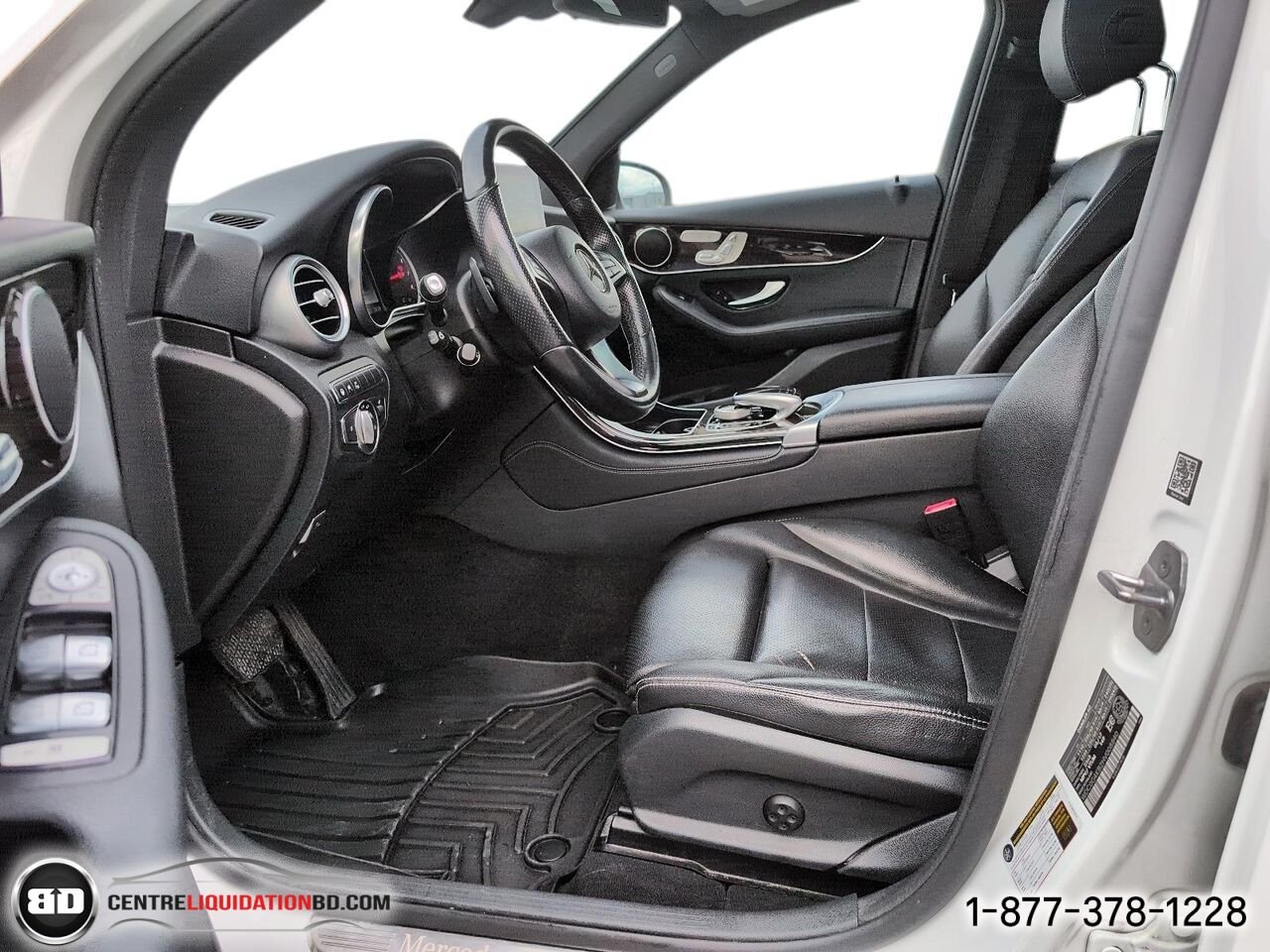 2017 Mercedes-Benz GLC GLC 300 4 portes 4MATIC | BD0430 White Granby - photo #10