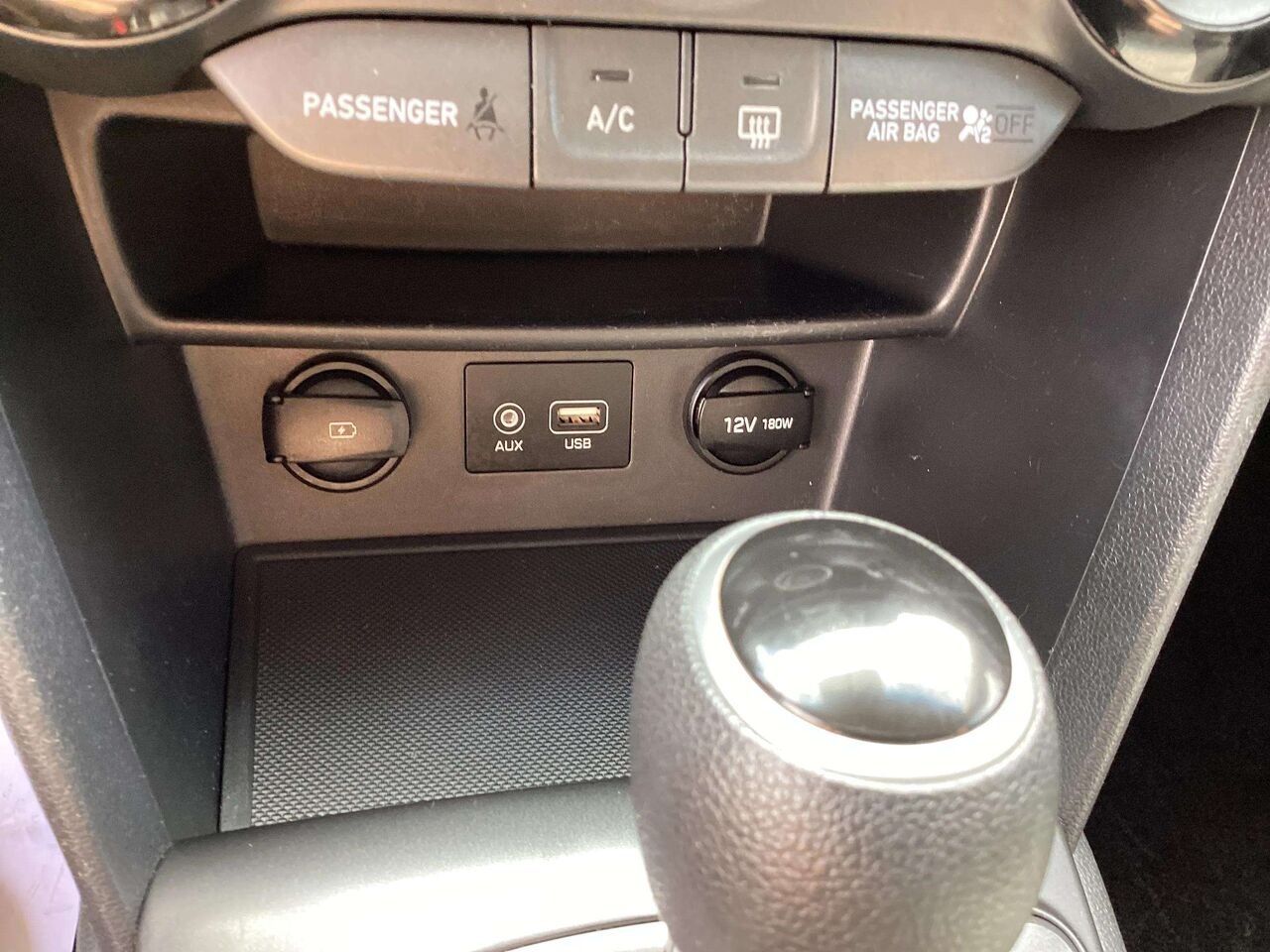 2019 HYUNDAI KONA ESS AWD 2.0L Essential TI Red Gatineau - photo #14