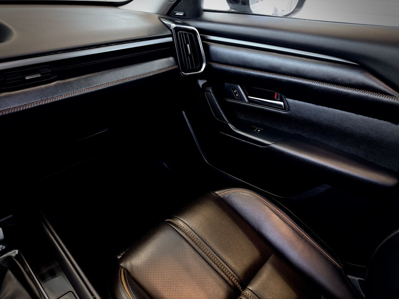 2023 Mazda CX-50 Black Notre-Dame-des-Prairies - photo #23