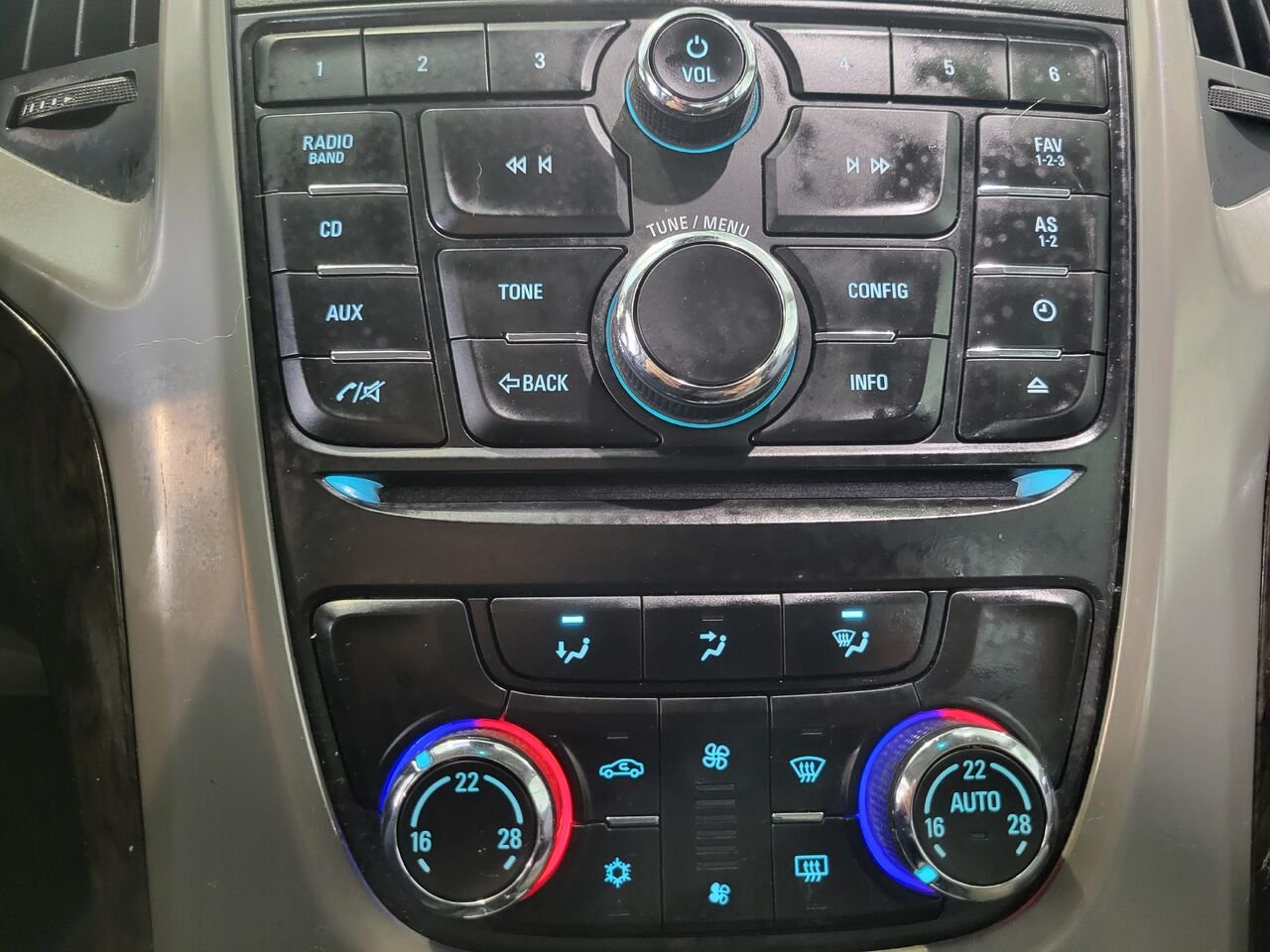 2016 Buick Verano Grey  - photo #18