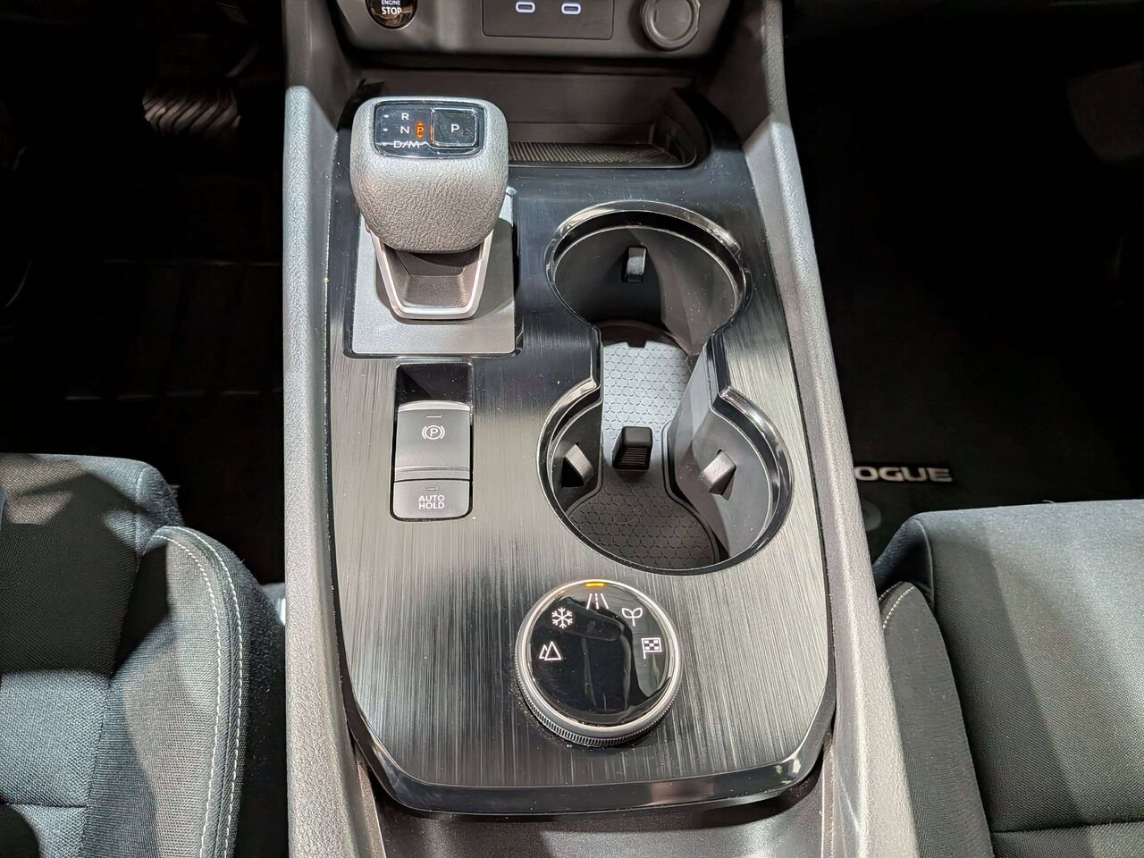 Nissan Rogue 2024 Noir Val-David - photo #25