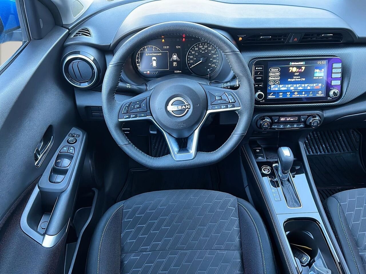 2025 Nissan KICKS PLAY S TA Blue Québec - photo #13
