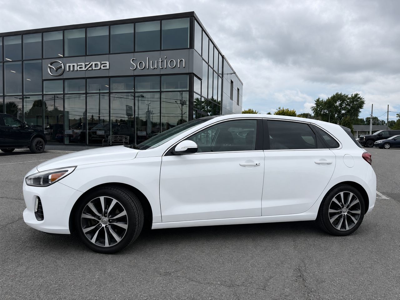 2020 Hyundai Elantra GT FWD