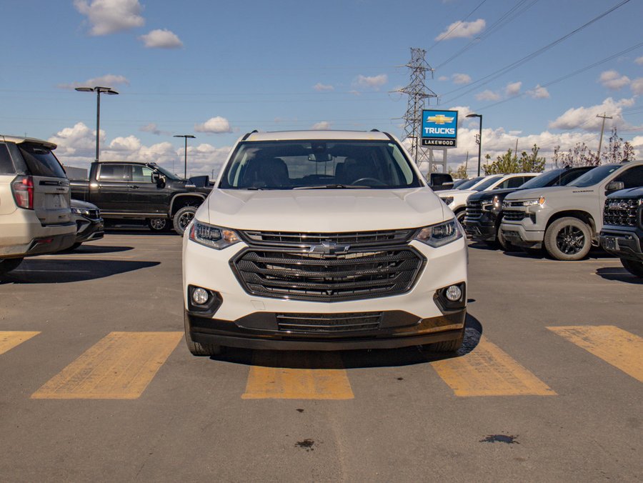 2021 Chevrolet Traverse Premier Redline Edition AWD 3.6L 7 Passenger | Dual Panel Sunroof White