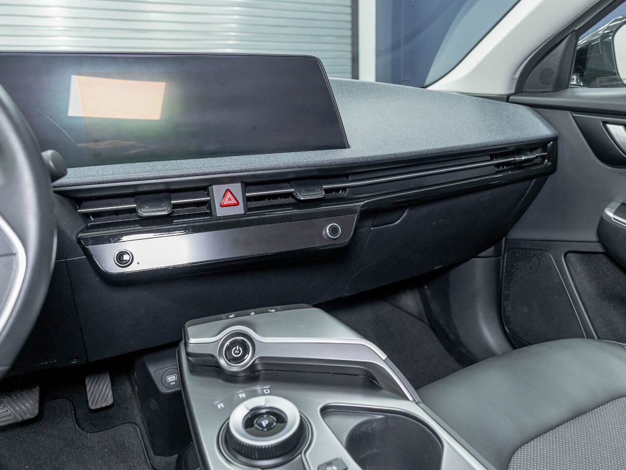 Kia EV6 WIND *NAV* SIÈGES CHAUFF REG ADAPT CARPLAY *499 KM 2024 Blanc Saint-Jérôme - photo #19