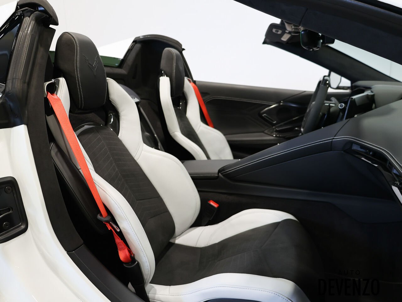 2024 Chevrolet Corvette White Saint-Eustache - photo #6