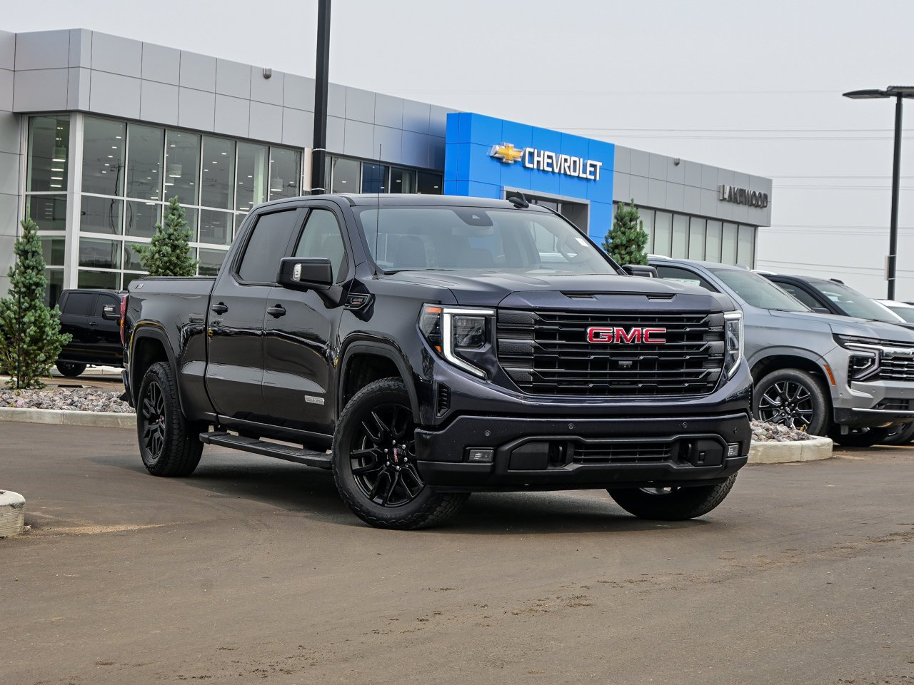 2024 GMC Sierra 1500 4WD Crew Cab 147 Elevation Black Sherwood Park - photo #1