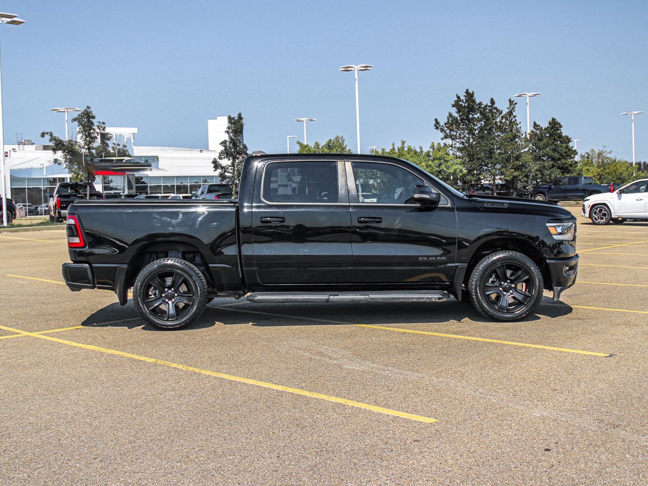 2022 Ram 1500 Sport 4x4 Crew Cab 5'7 Box Black Sherwood Park - photo #13