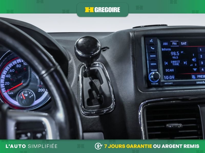 Dodge GR Caravan 822057 | GT AUTO AC MAGS CUIR NAV CAM RECULE 2020 Blanc Laval - photo #21