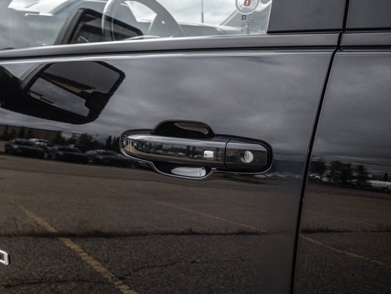 2024 Chevrolet Silverado 2500HD 4WD Crew Cab 159 LT Black Sherwood Park - photo #6
