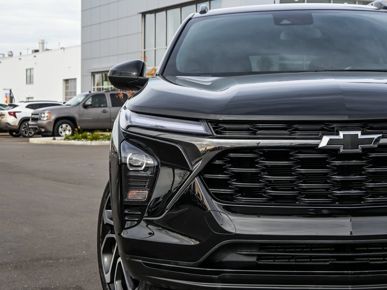 2025 Chevrolet Trax FWD 4dr 2RS Black Sherwood Park - photo #4