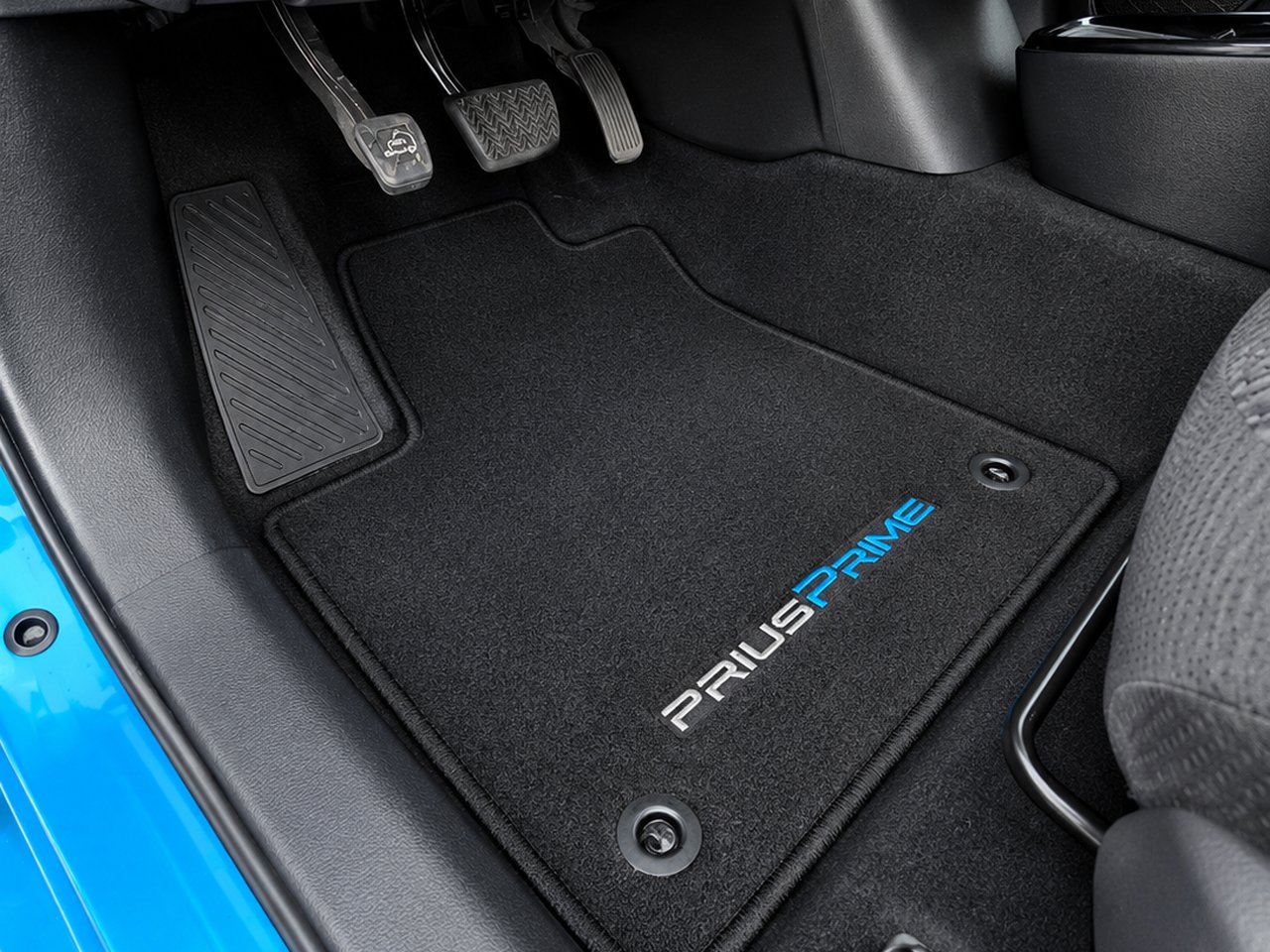 2020 Toyota Prius Prime Blue Granby - photo #16