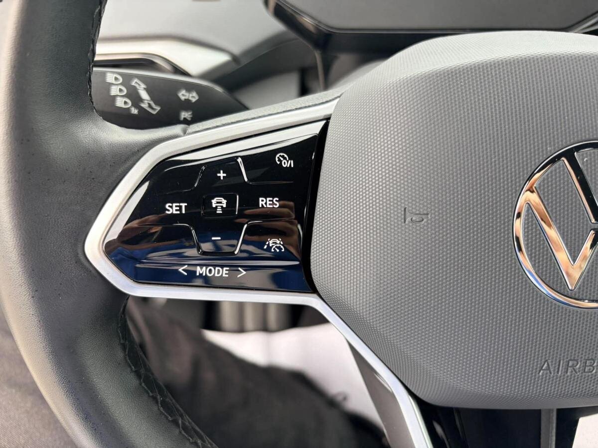 2023 Volkswagen ID.4 White  - photo #15