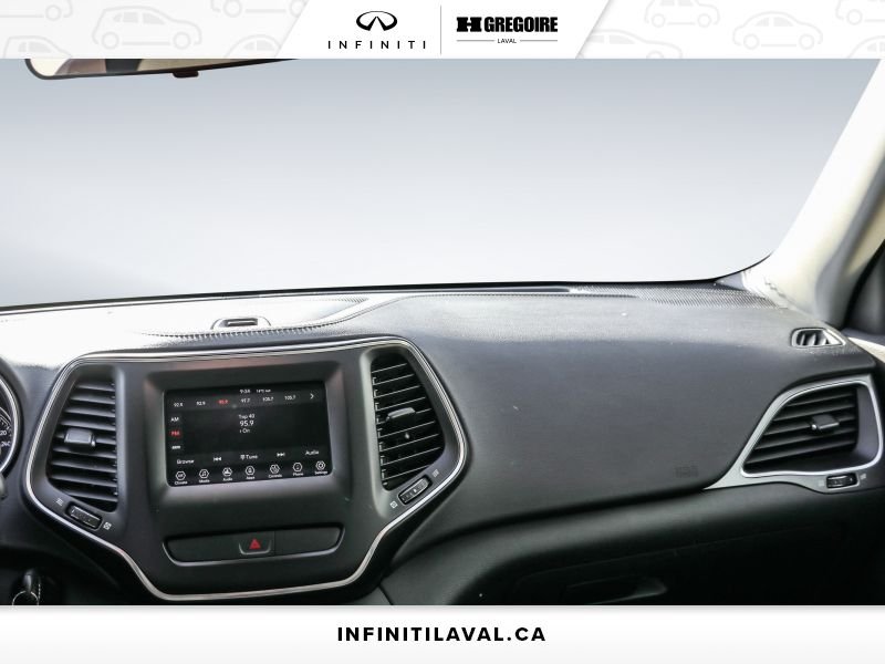 2019 Jeep Cherokee Grey Saint-Eustache - photo #22