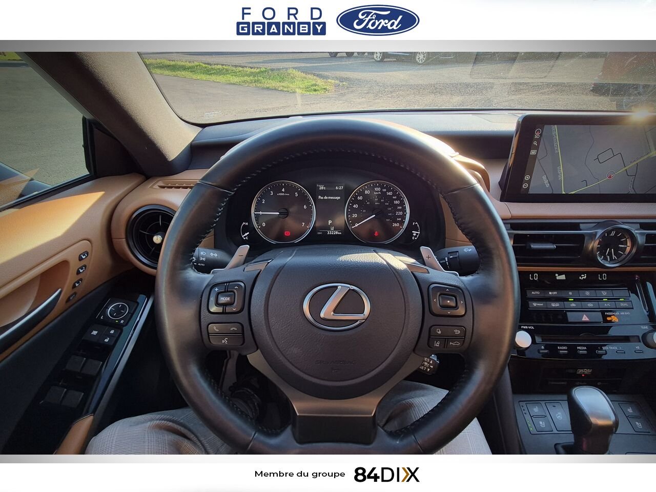 Lexus IS 2023 Argent Granby - photo #20