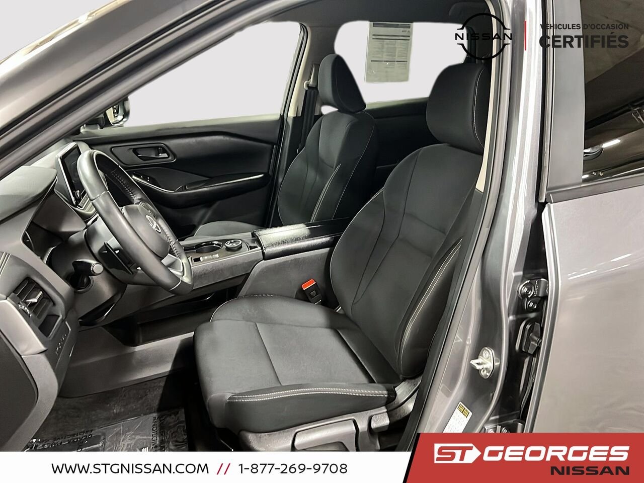 2024 Nissan Rogue Grey Saint-Georges - photo #8