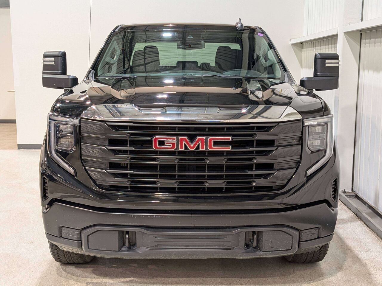 2024 GMC Sierra 1500 4WD Crew Cab 157" Pro Black Val-David - photo #3