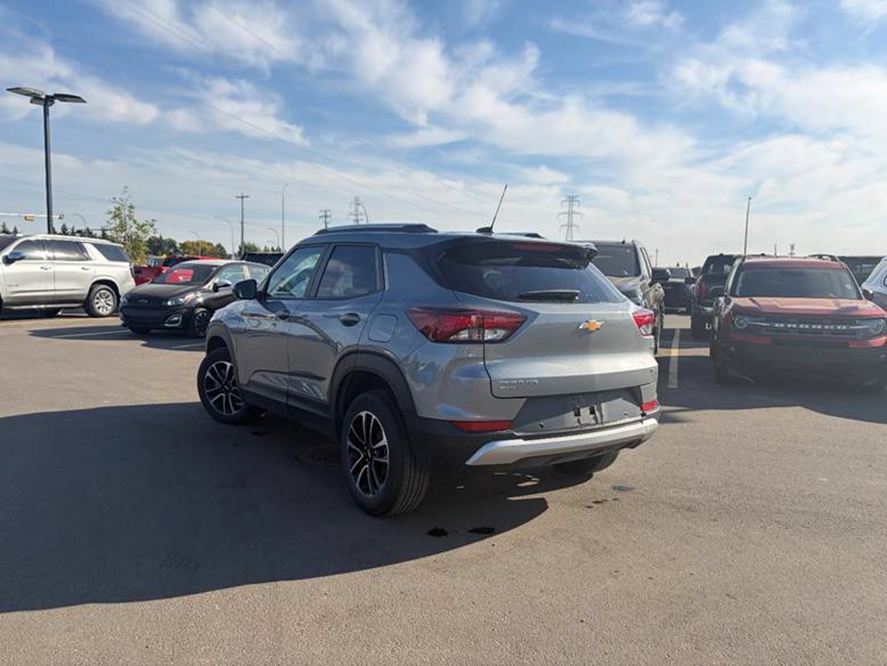 2025 Chevrolet Trailblazer AWD 4dr LT Grey Sherwood Park - photo #3