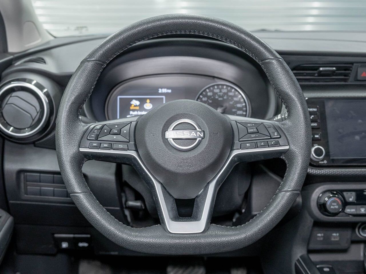Nissan Kicks SV *SIÈGES CHAUFF* CARPLAY REG ADAPT ALERTES 2023 Gris Saint-Jérôme - photo #13