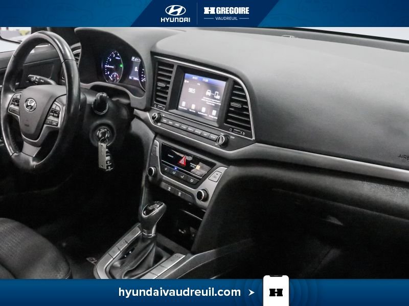 2017 Hyundai Elantra Grey Vaudreuil-Dorion - photo #28
