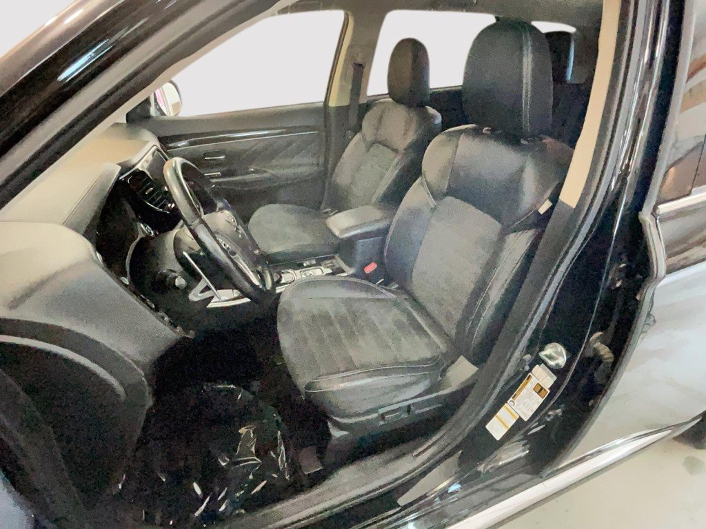 2019 Mitsubishi OUTLANDER Black Amos - photo #9