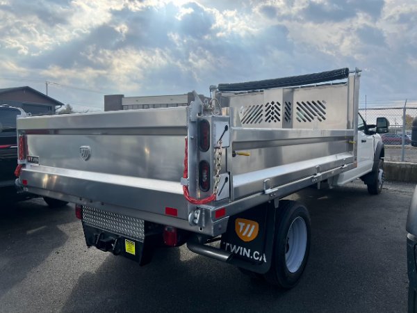 Ford Super Duty F-550 DRW 2024 Blanc Oxford Châteauguay - photo #2