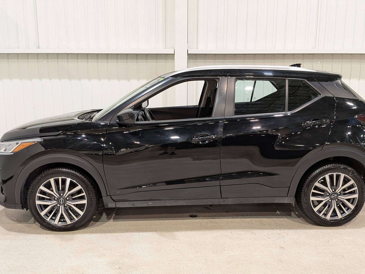 Nissan Kicks SV FWD 2024 Noir Val-David - photo #4