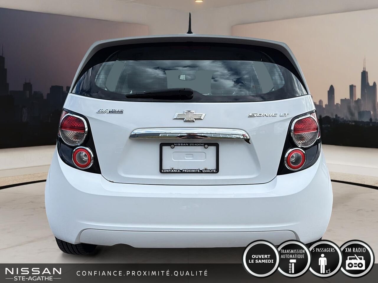 2012 Chevrolet Sonic White Ste-Agathe des Monts - photo #3