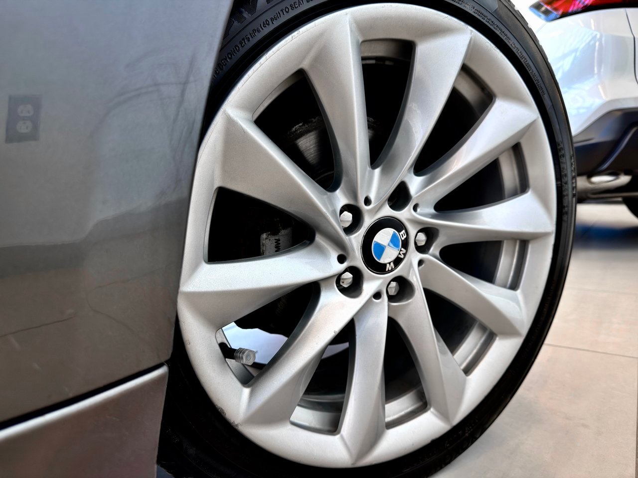2016 BMW 3 Series Beige Notre-Dame-des-Prairies - photo #12