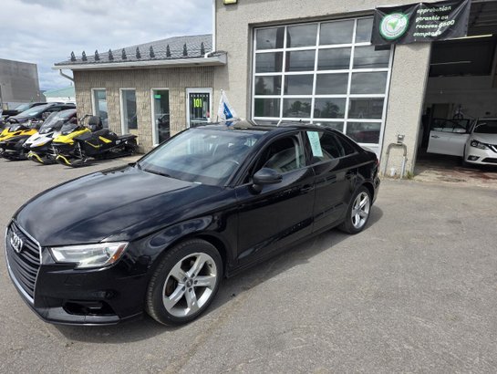 Audi A3 berline 2018 2018 Noir