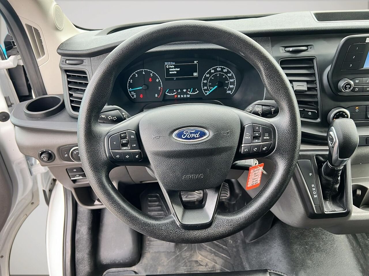 Ford Transit fourgon utilitaire 2025 Blanc Québec - photo #11