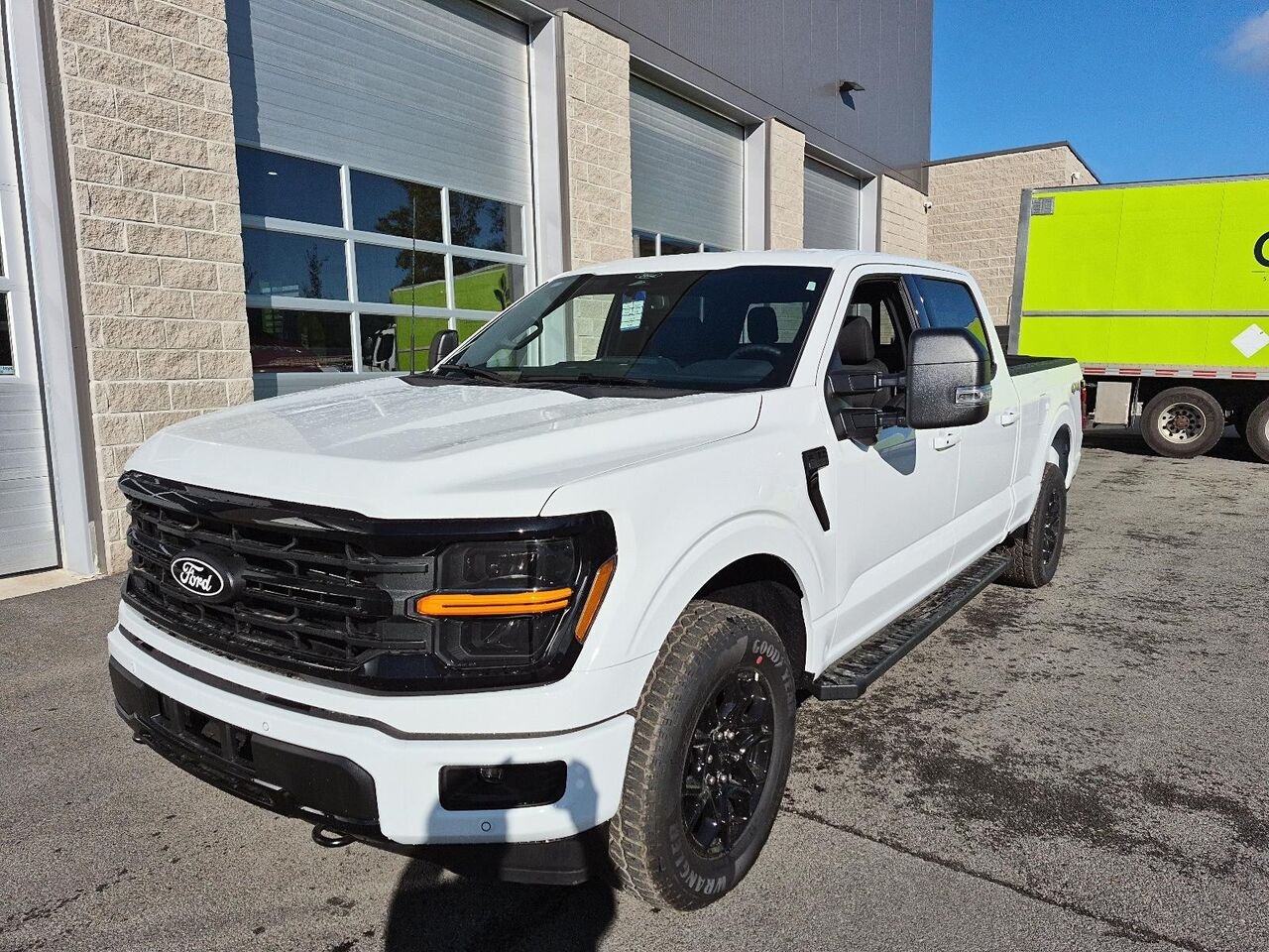 2026 Ford F-150 Oxford White Saint-Jérôme - photo #8