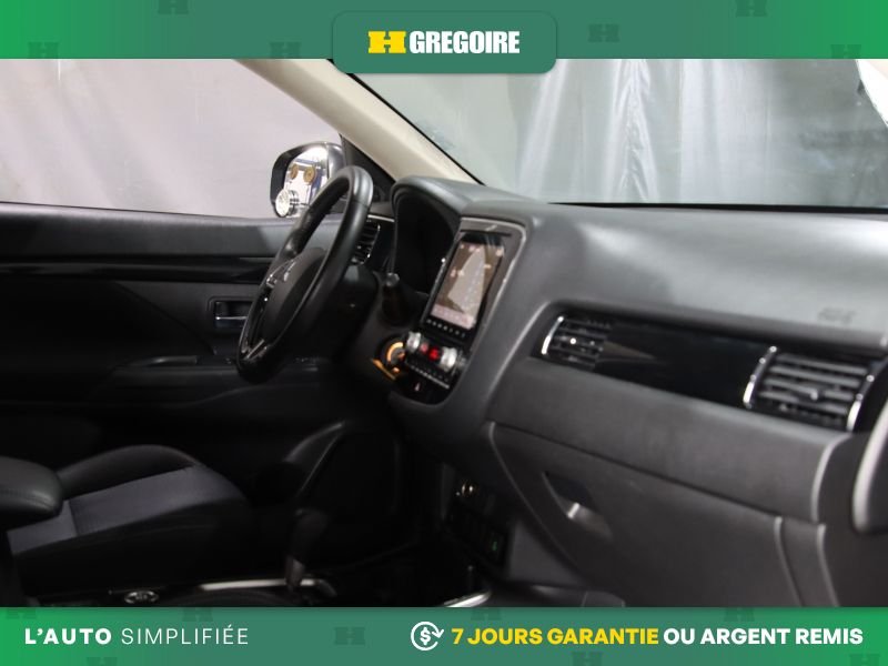 2020 Mitsubishi Outlander Grey Blainville - photo #26