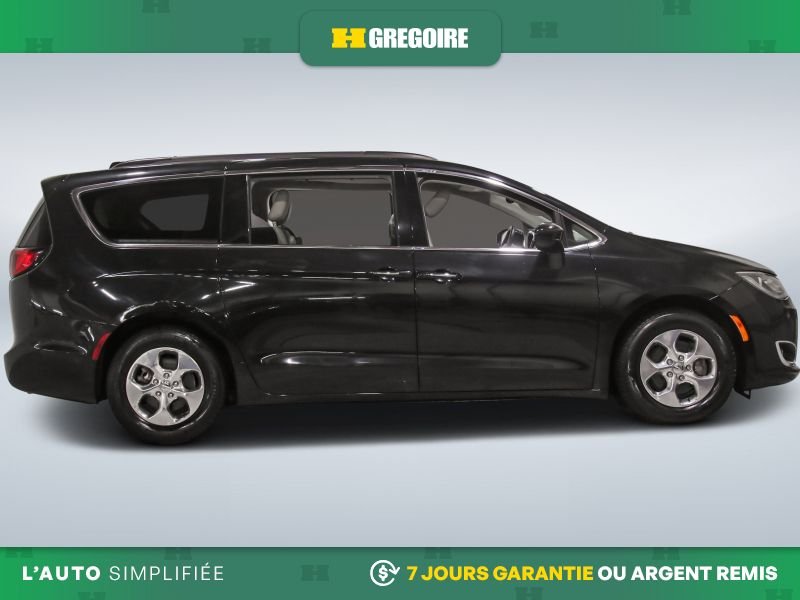 Chrysler Pacifica 2019 Noir Blainville - photo #10