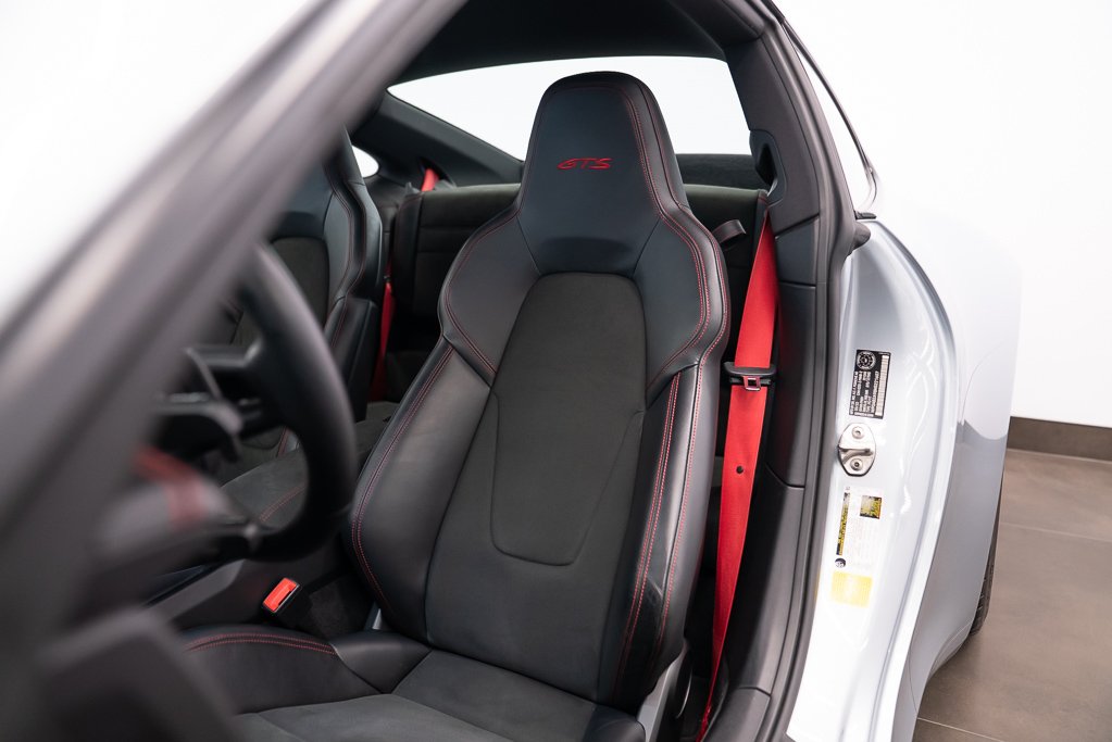 2022 Porsche 911 Carrera 4 GTS Coupe Silver Kirkland - photo #20