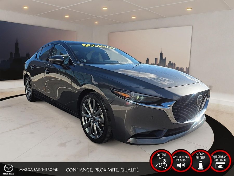Mazda Mazda3 GT | AWD | TOIT OUVRANT | CUIR | TETE HAUTE | 2022 Gris