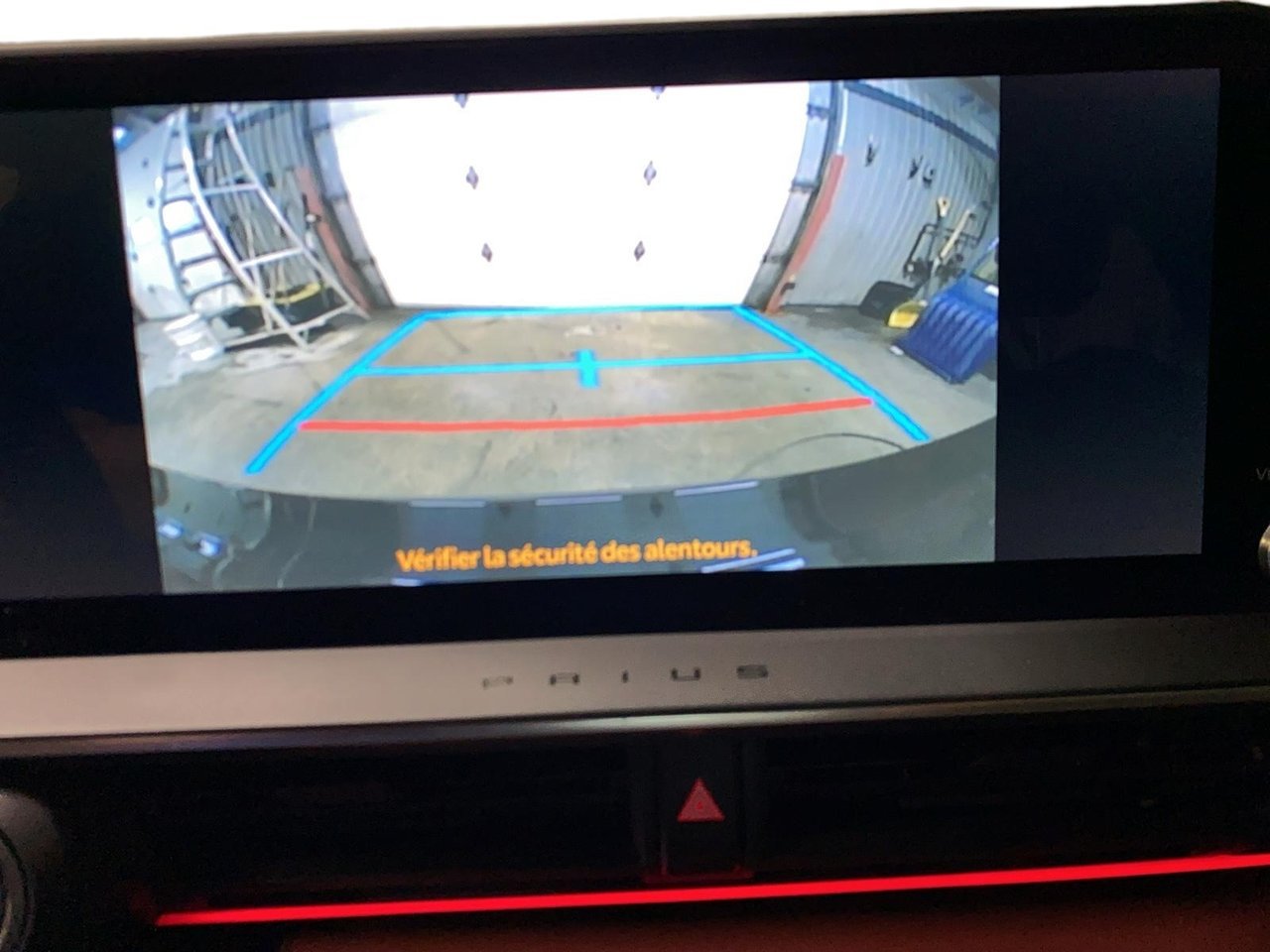 2024 Toyota Prius Prime Guardian Gray Baie-Comeau - photo #16