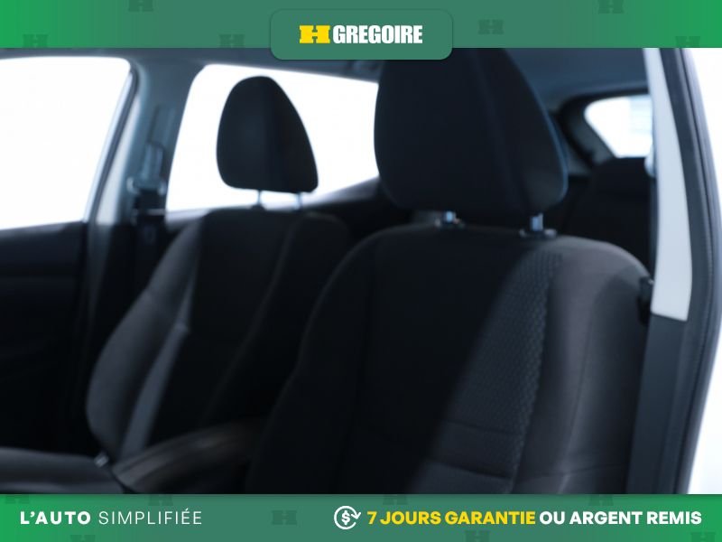 Nissan Qashqai 2021 Blanc Laval - photo #15