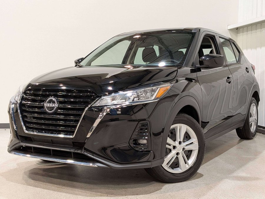 2024 Nissan Kicks S FWD Black