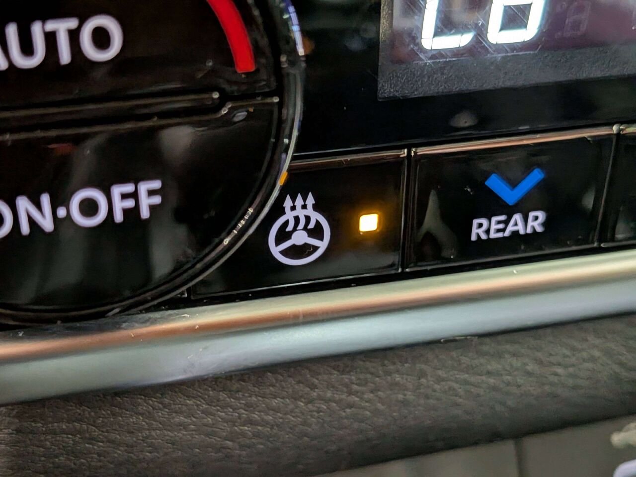 2024 Nissan Rogue AWD SL Silver Val-David - photo #16