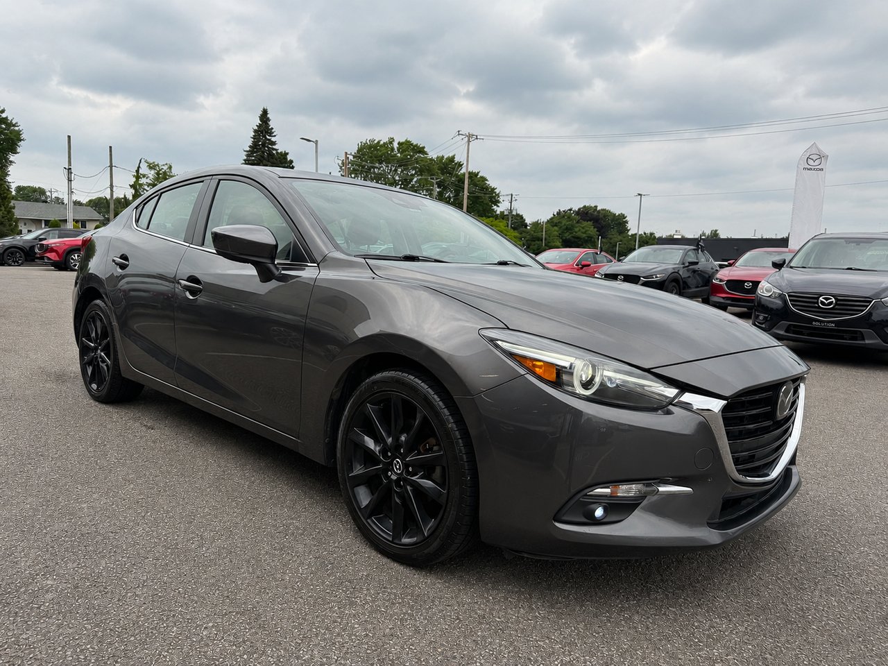 2018 Mazda Mazda3 Silver Châteauguay - photo #3