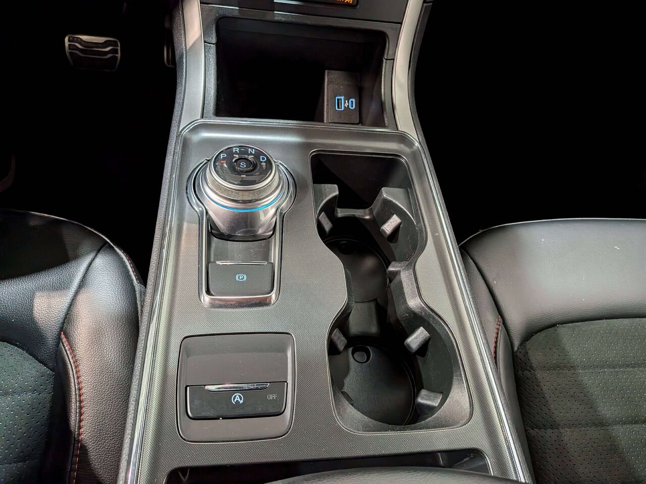 Ford Edge 2023 Noir Val-David - photo #30