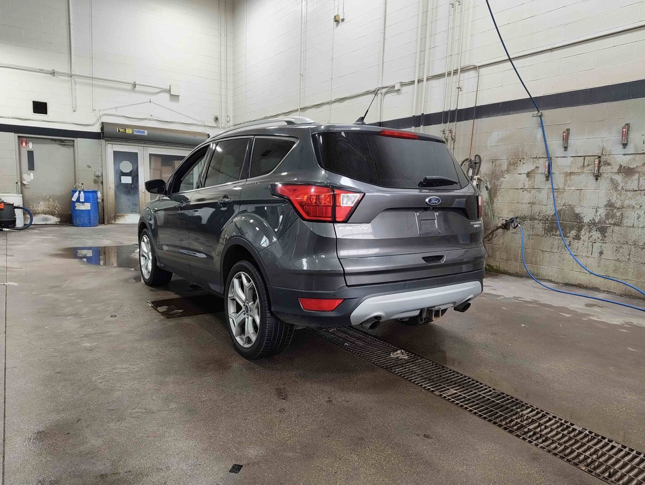2019 Ford Escape Titanium 4WD Grey Sherwood Park - photo #4